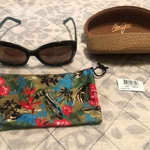 Authentic Maui Jim sunglasses. Tortoise with peacock color with case and pouch.